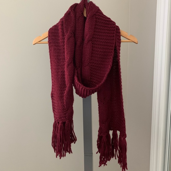 ☀️ 4/$25 ARDENE | Burgundy Scarf - Picture 1 of 1
